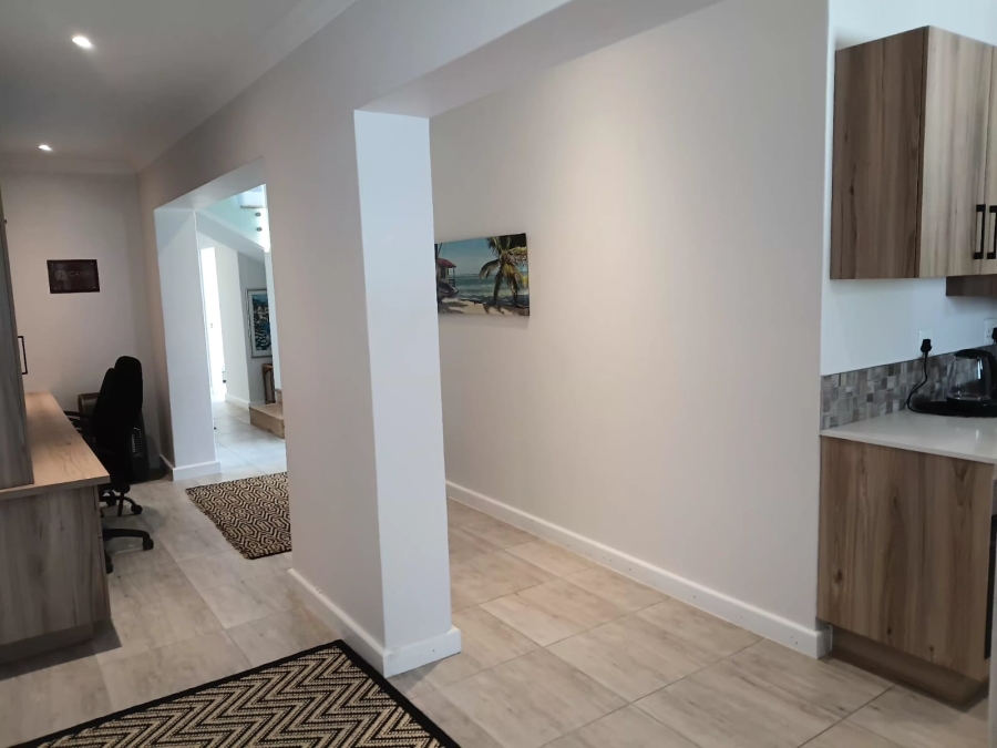 To Let 1 Bedroom Property for Rent in Kraaibosch Western Cape